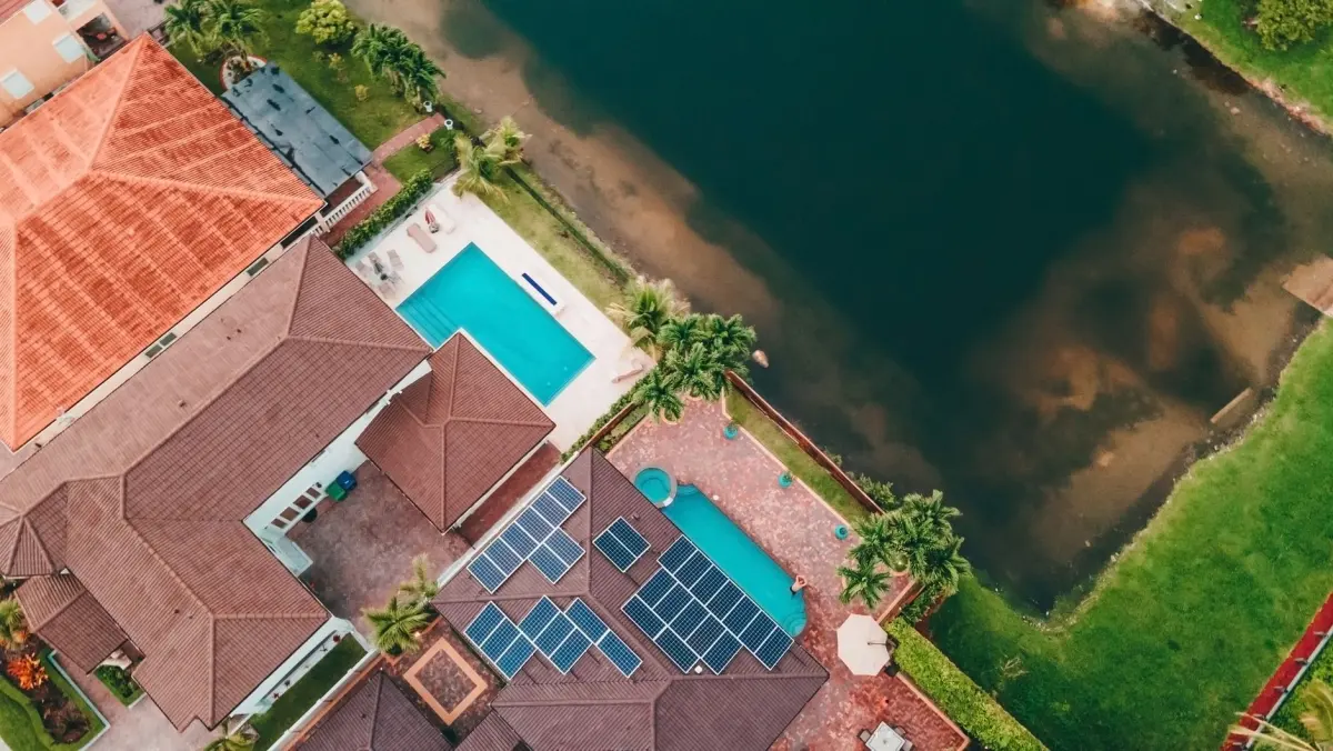 Zonnepanelen Zwembad Eigenverbruik & Saldering na 2027